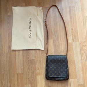 Louis Vuitton Musette Monogram Crossbody